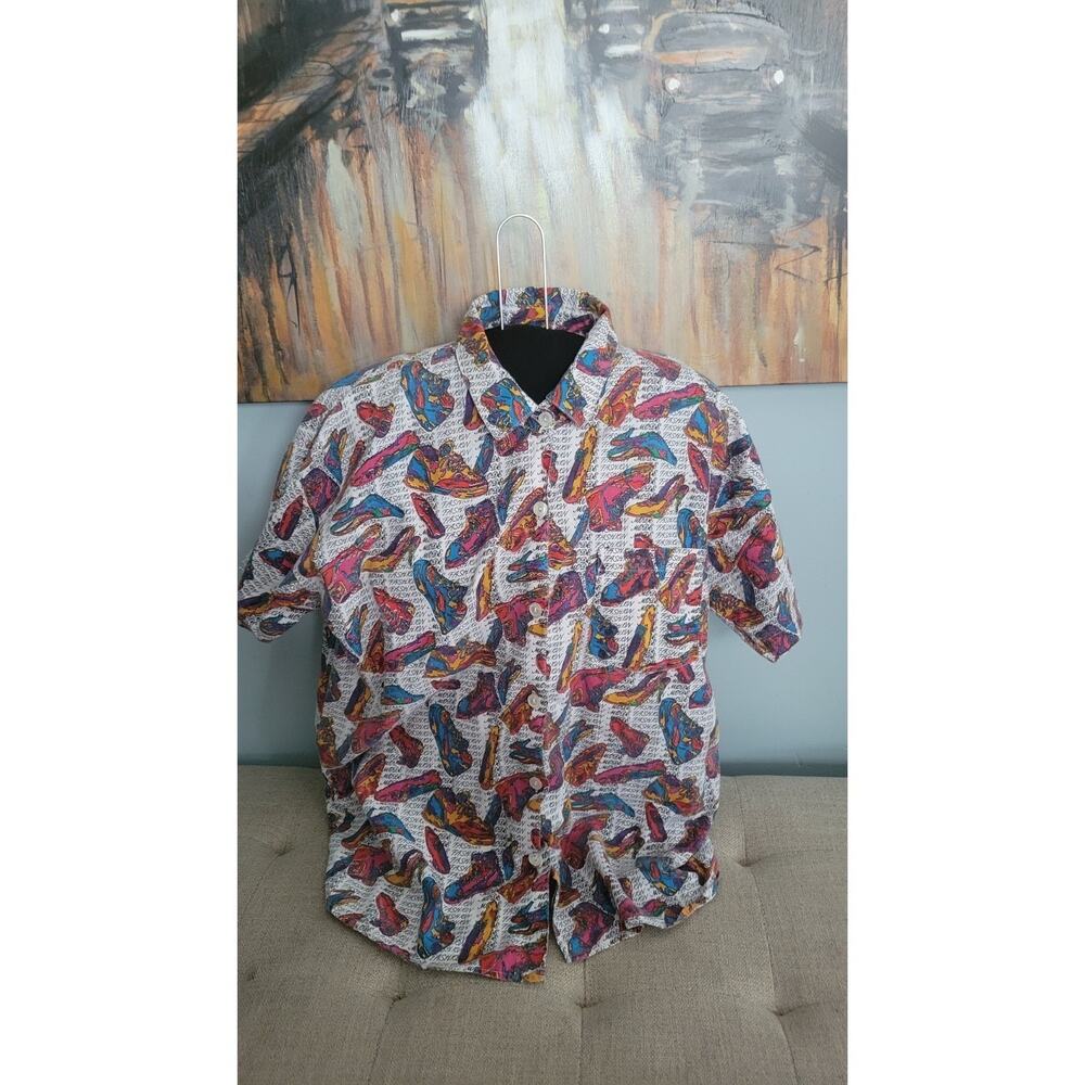 90's Made Fashion Retro Colorful All Over Shoe Print Tangiers Size Medium